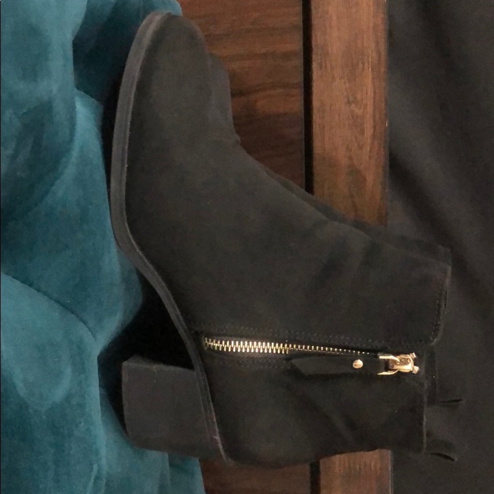 Black boots